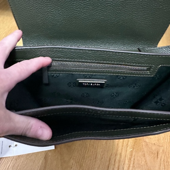 Tory Burch Britten saddle Bag NWT - Picture 4 of 5